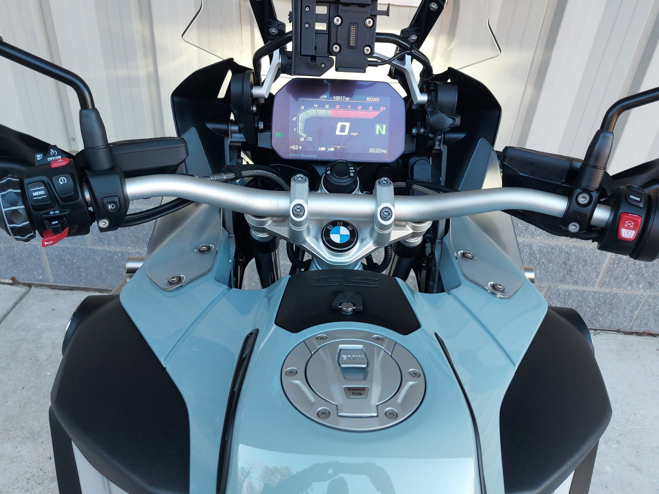 New 2025 BMW R1250 GS Review | The King of Adventure Bikes