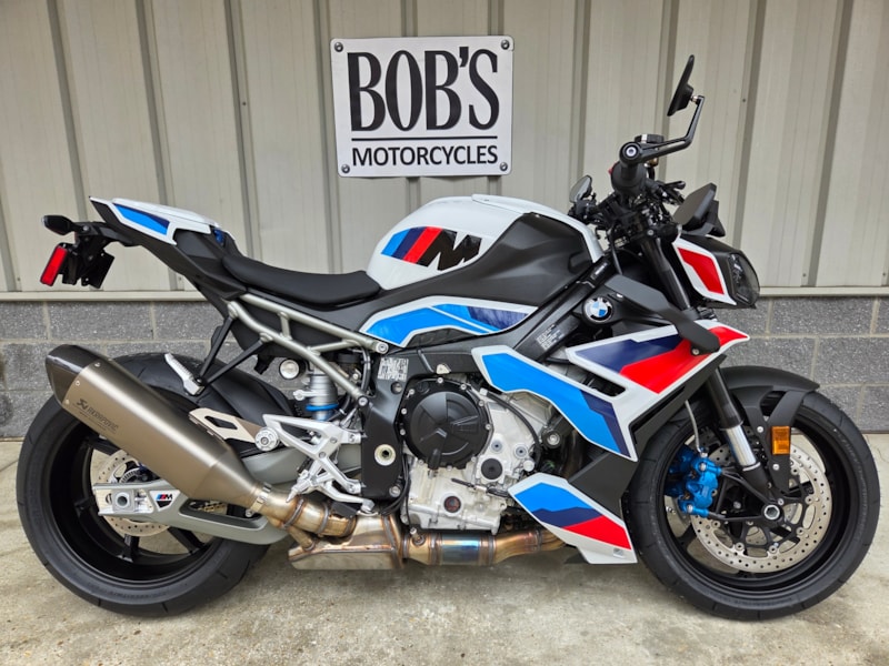 2026 BMW M 1000 R