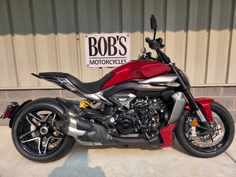 2026 DUCATI XDiavel V4