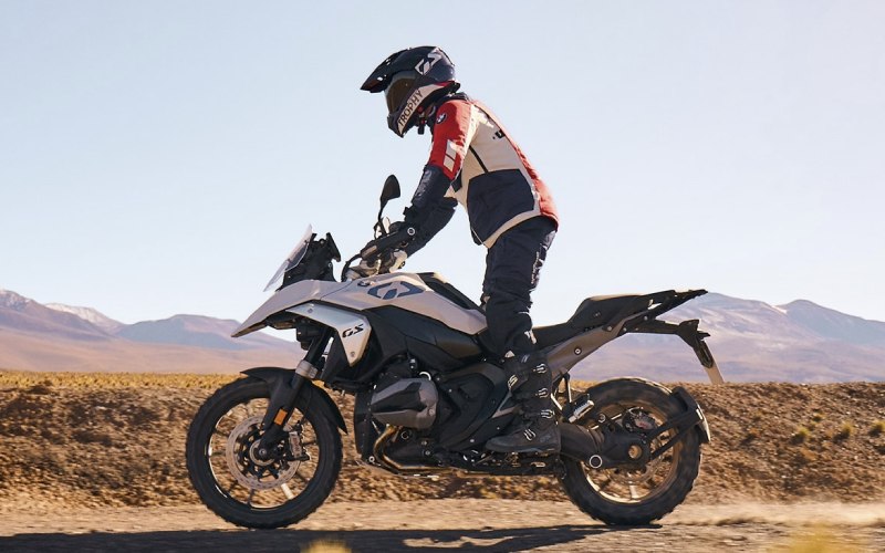 Does Adaptive Vehicle Height Control Make the 2025 BMW R 1300 GS Easier to Manage for Columbia, MD Riders?
