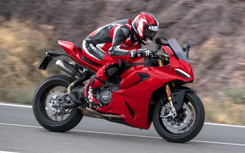 Mastering Performance on the 2025 Ducati Panigale V2 near Alexandria, VA