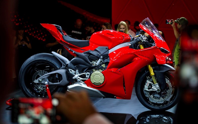 Your Destination Ducati Dealer near Arlington, VA – Discover the Bob’s Motorcycles Difference