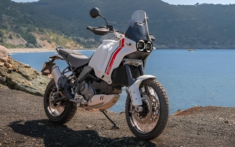 How Do While-U-Wait Saturday Services Work at Bob's Motorcycles in Jessup, MD?