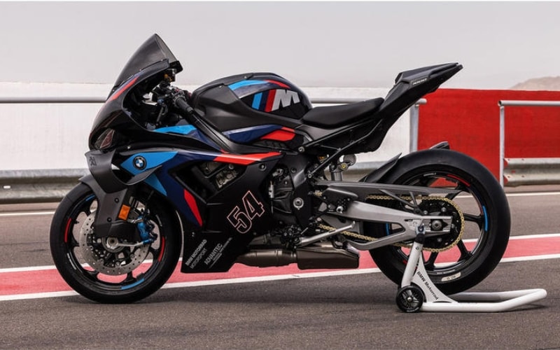 Is the M Competition Package on the 2026 BMW M 1000 RR Worth It for Fredericksburg, VA Riders?