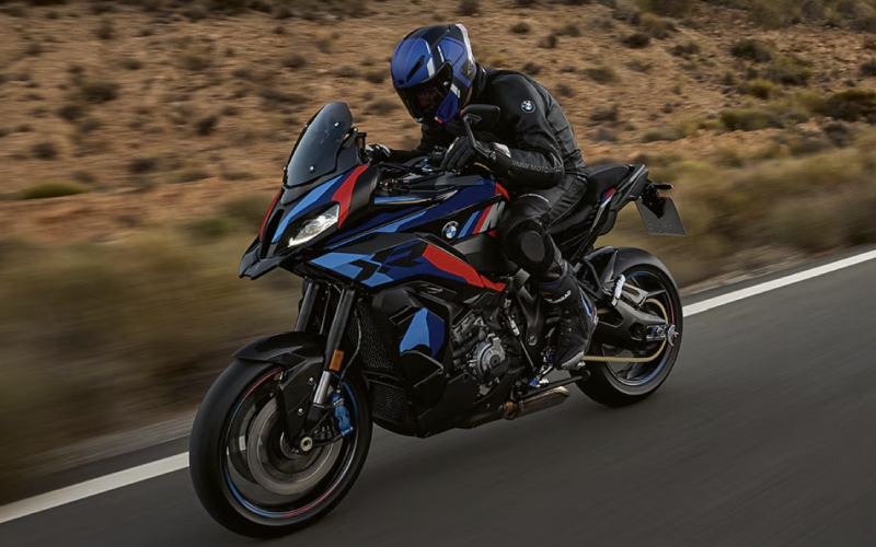 Do the M Winglets on the 2026 BMW M 1000 XR Improve Real-World Stability around Reston, VA?