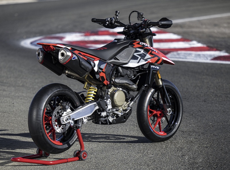 Is the 2026 Ducati Hypermotard 698 Mono a Smart Choice for Tight Urban Riding around Washington, D.C.