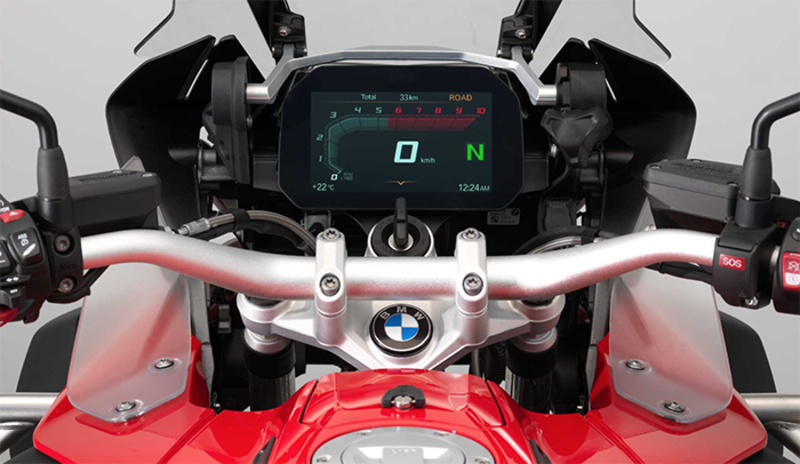 BMW presents Connectivity optional equipment.