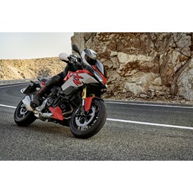 BMW F900 XR